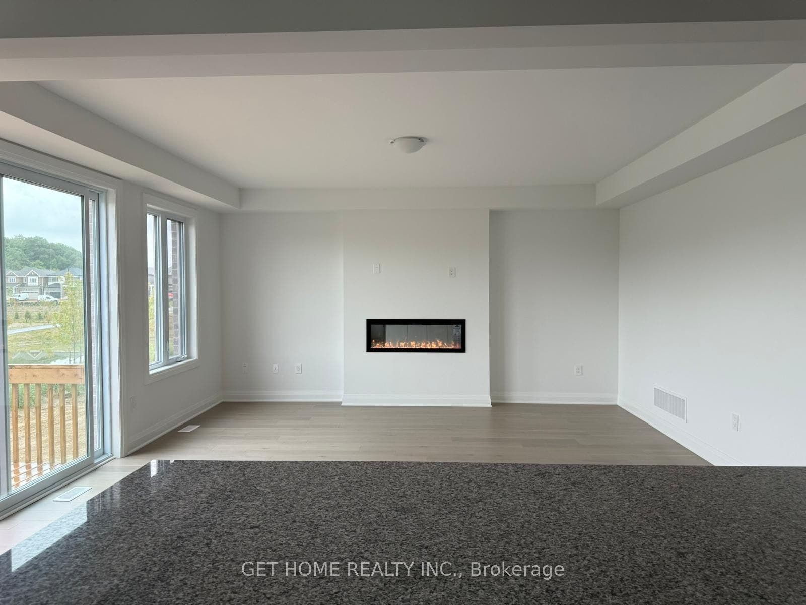 314 Millstone Street, Kitchener, Waterloo ON N2R 0V4 314 Millstone Street, Kitchener, Waterloo ON N2R 0V4