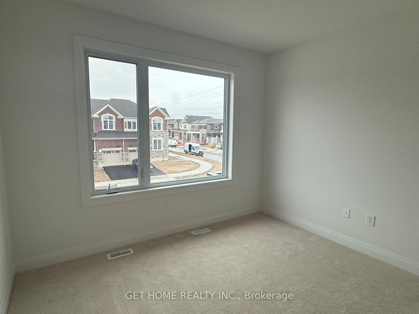 314 Millstone Street, Kitchener, Waterloo ON N2R 0V4 314 Millstone Street, Kitchener, Waterloo ON N2R 0V4