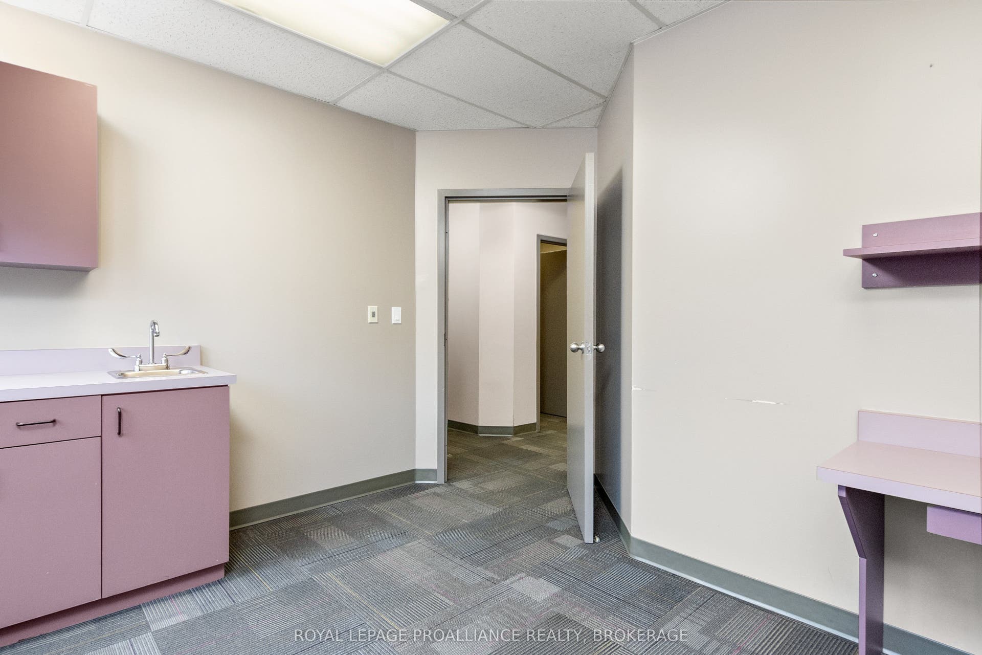 100 Princess Street, #202, Kingston, Frontenac ON K7L 1A7