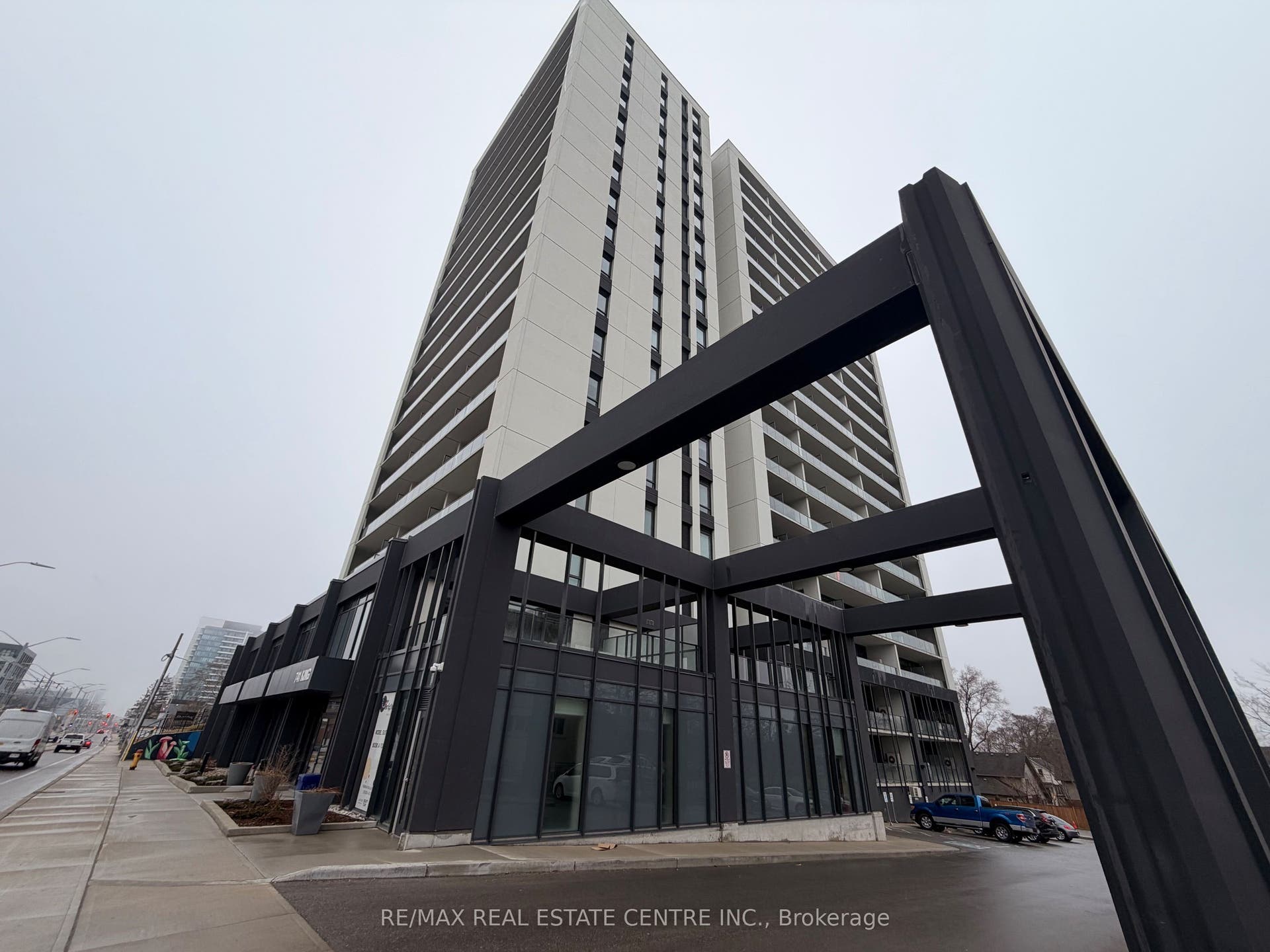 741 King Street W, #301, Kitchener, Waterloo ON N2G 0E9 741 King Street W, #301, Kitchener, Waterloo ON N2G 0E9