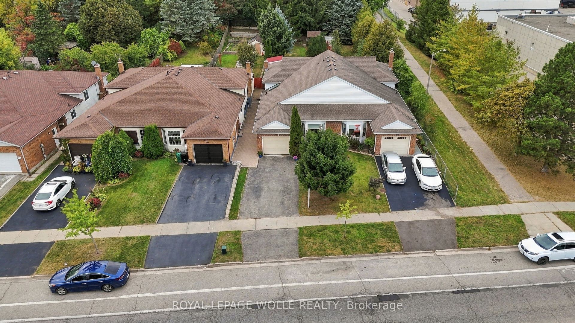 802 Strasburg Road, Kitchener, Waterloo ON N2E 2Y3 802 Strasburg Road, Kitchener, Waterloo ON N2E 2Y3