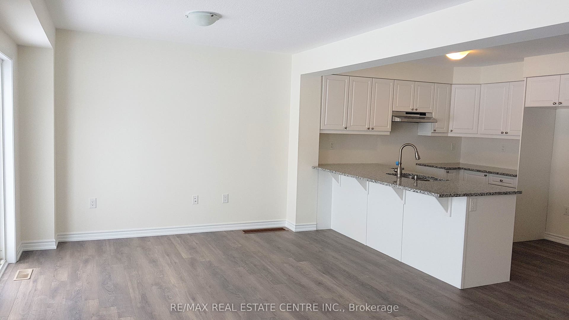 8 Watermill Street, Kitchener, Kitchener, Waterloo ON N2P 0H5 8 Watermill Street, Kitchener, Kitchener, Waterloo ON N2P 0H5
