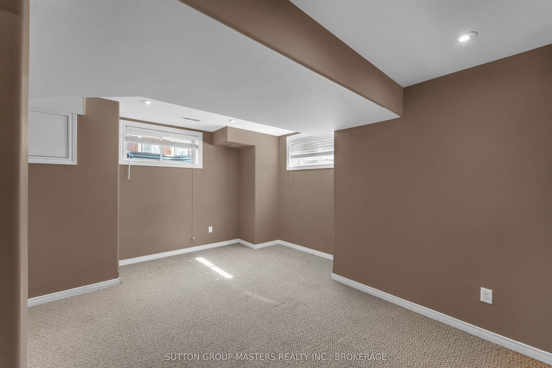 901 Newmarket Lane, Kingston, Frontenac ON K7K 6K7 901 Newmarket Lane, Kingston, Frontenac ON K7K 6K7