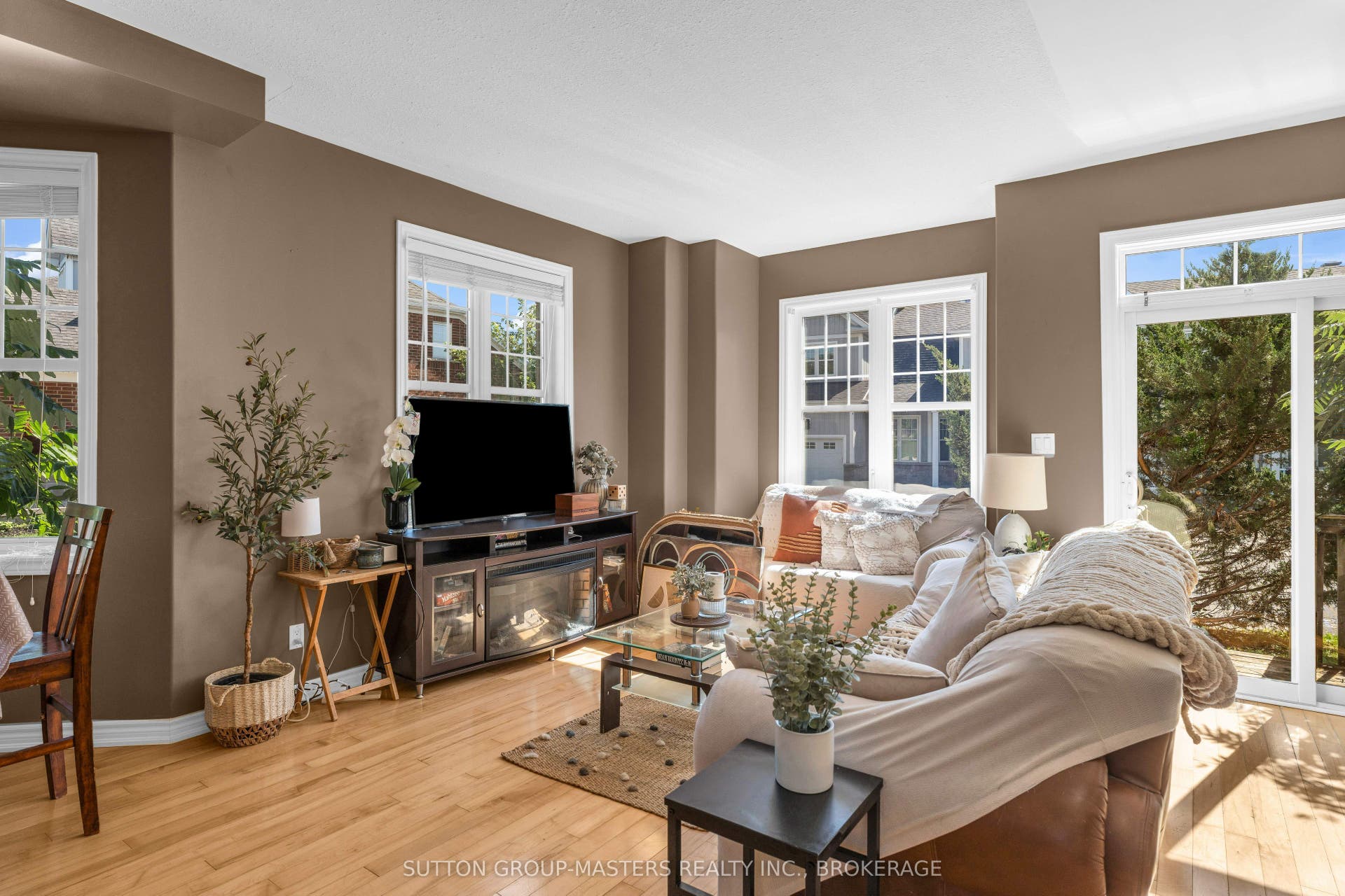 901 Newmarket Lane, Kingston, Frontenac ON K7K 6K7 901 Newmarket Lane, Kingston, Frontenac ON K7K 6K7