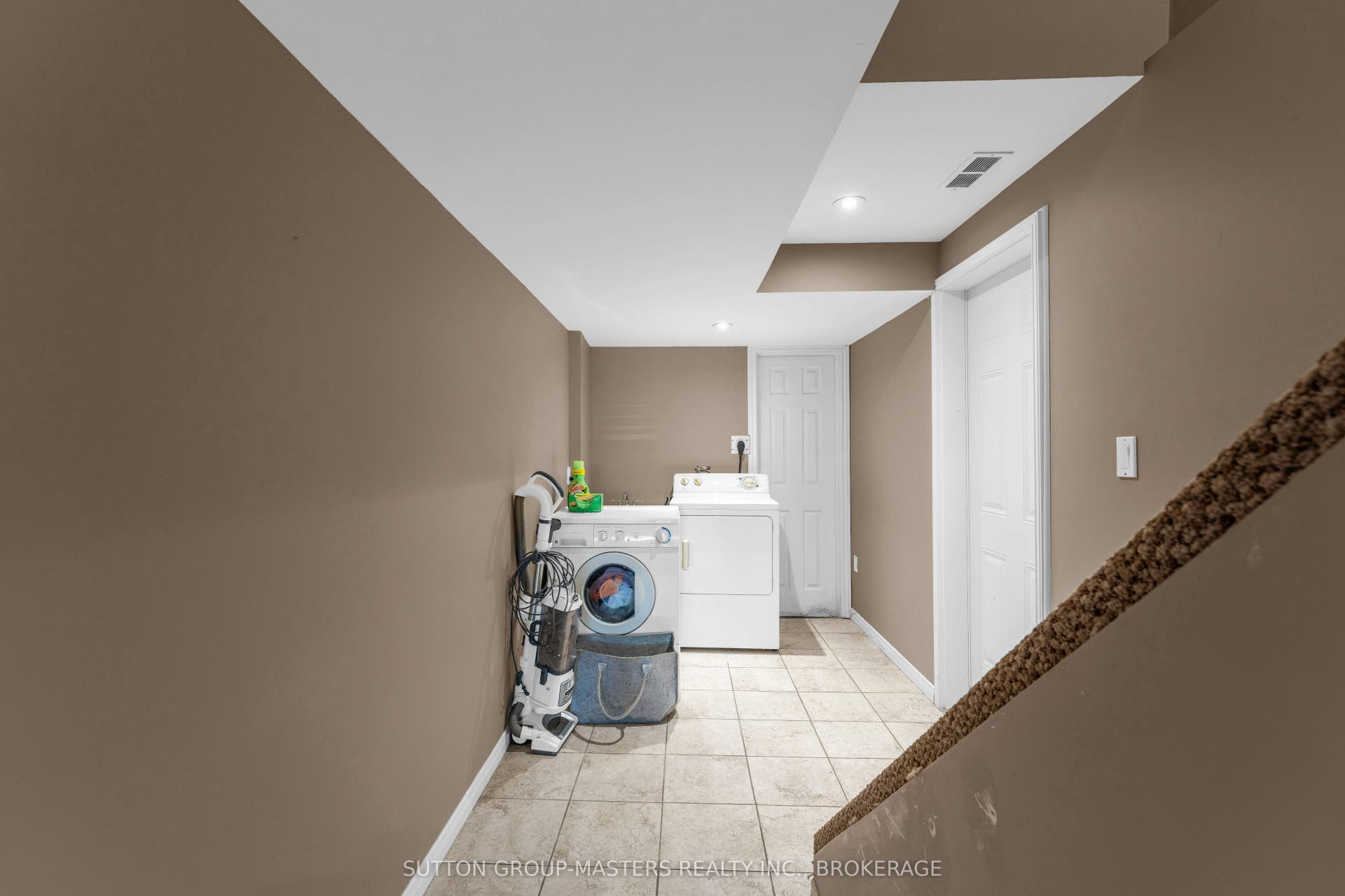 901 Newmarket Lane, Kingston, Frontenac ON K7K 6K7 901 Newmarket Lane, Kingston, Frontenac ON K7K 6K7