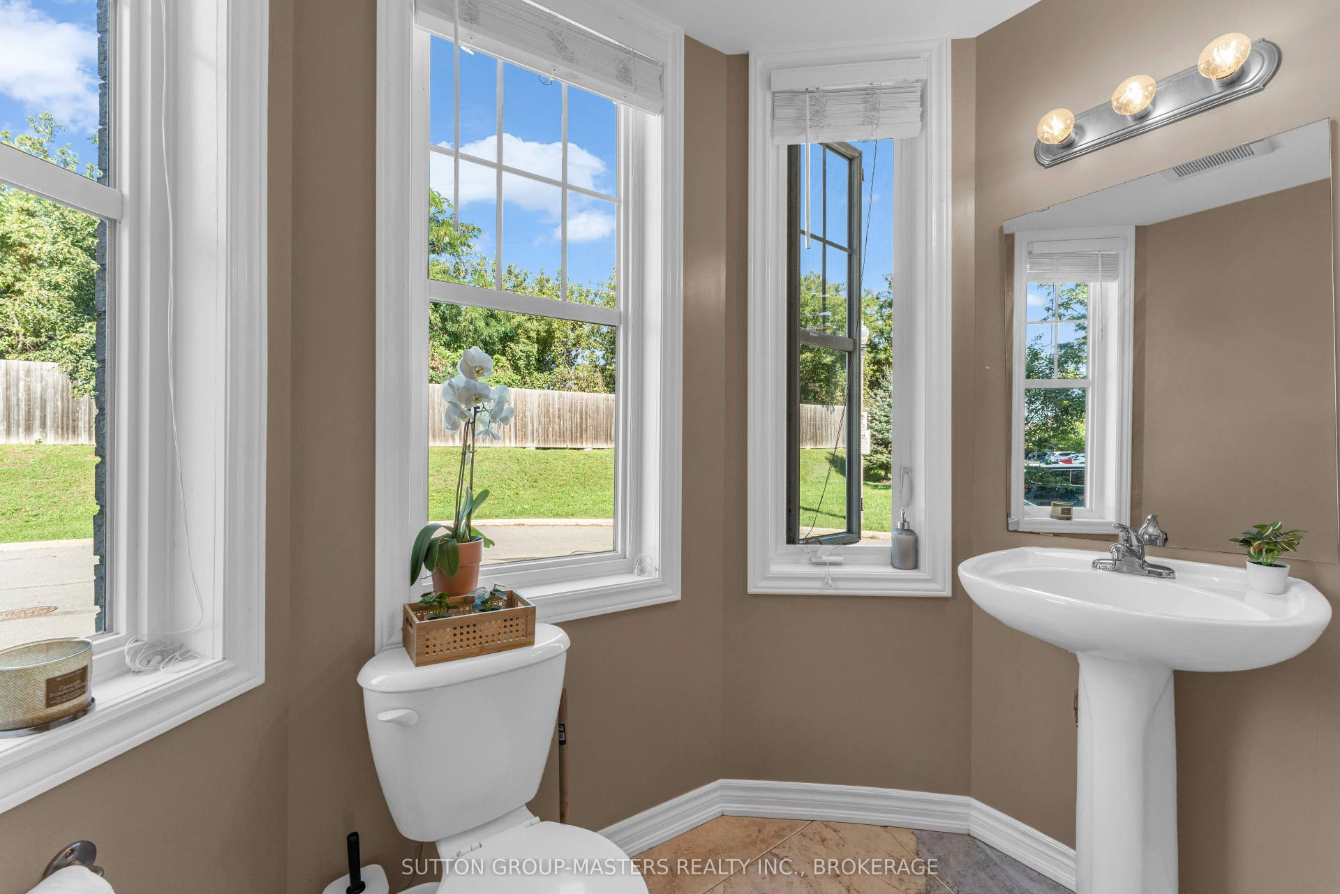 901 Newmarket Lane, Kingston, Frontenac ON K7K 6K7 901 Newmarket Lane, Kingston, Frontenac ON K7K 6K7