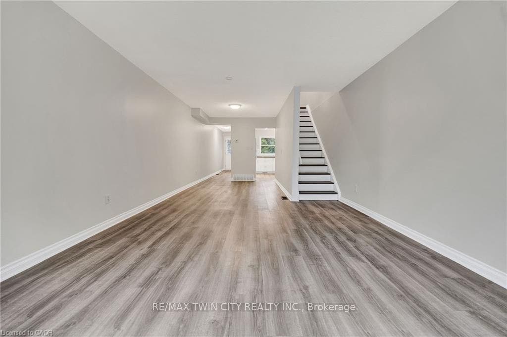 655 Albert Street, #C, Waterloo, Waterloo ON N2L 3V5 655 Albert Street, #C, Waterloo, Waterloo ON N2L 3V5