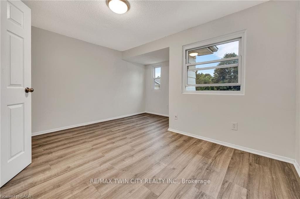 655 Albert Street, #C, Waterloo, Waterloo ON N2L 3V5 655 Albert Street, #C, Waterloo, Waterloo ON N2L 3V5