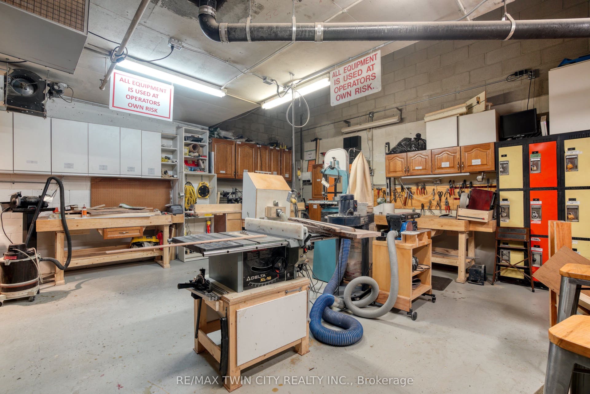 237 King Street W, Cambridge, Waterloo ON N3H 5L2 Wood working Shop