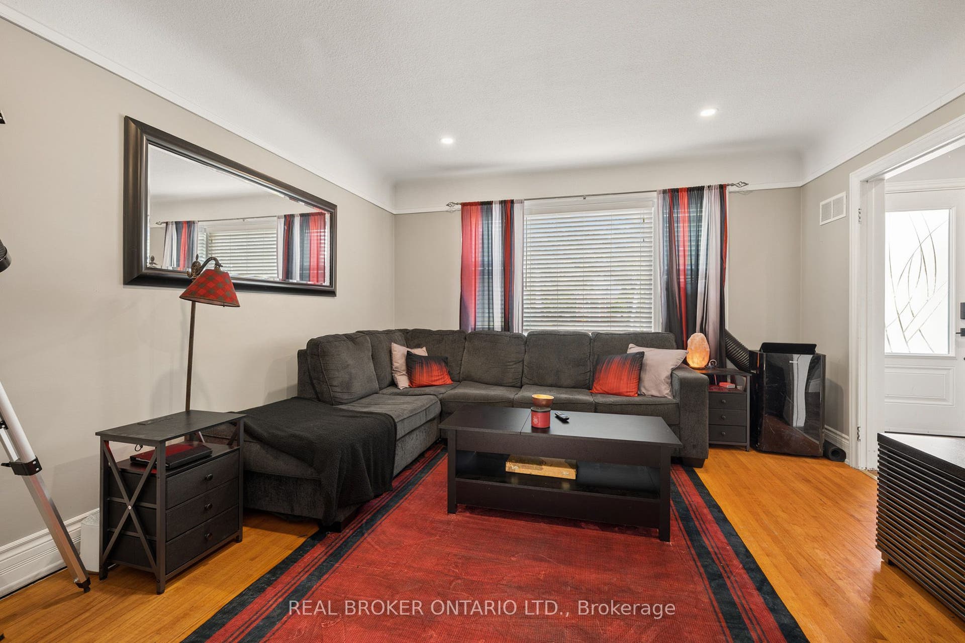 69 Talbot Street, Kitchener, Waterloo ON N2M 2A8 69 Talbot Street, Kitchener, Waterloo ON N2M 2A8