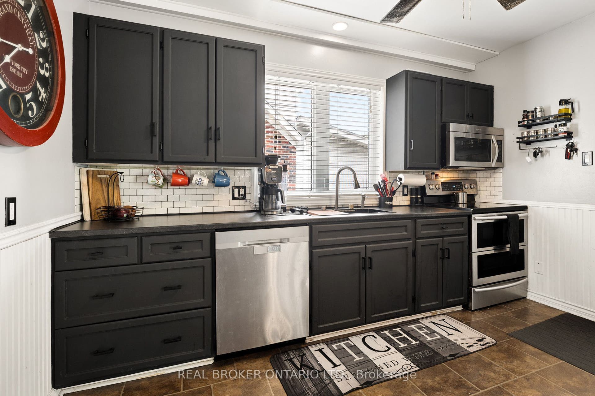 69 Talbot Street, Kitchener, Waterloo ON N2M 2A8 69 Talbot Street, Kitchener, Waterloo ON N2M 2A8