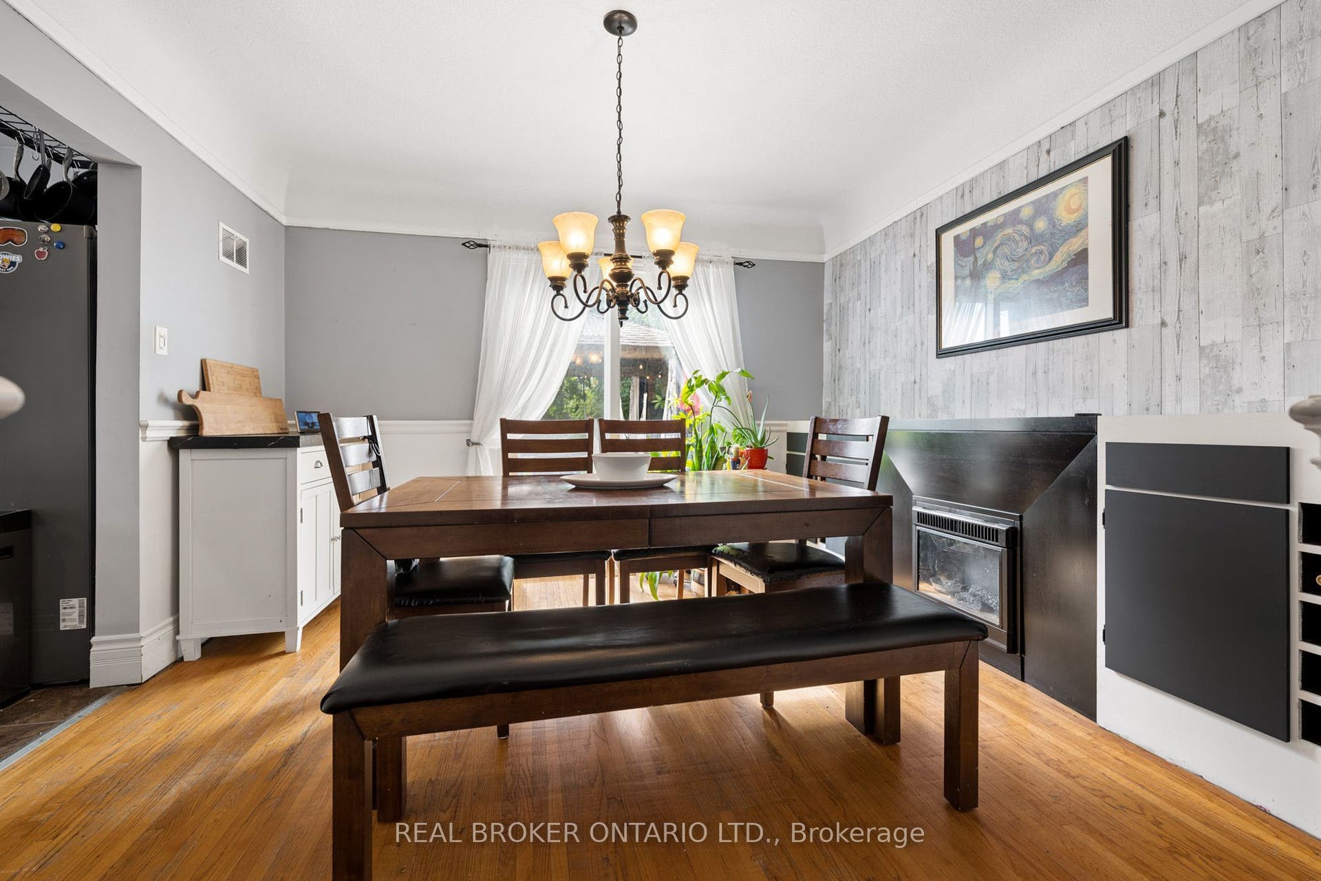 69 Talbot Street, Kitchener, Waterloo ON N2M 2A8 69 Talbot Street, Kitchener, Waterloo ON N2M 2A8