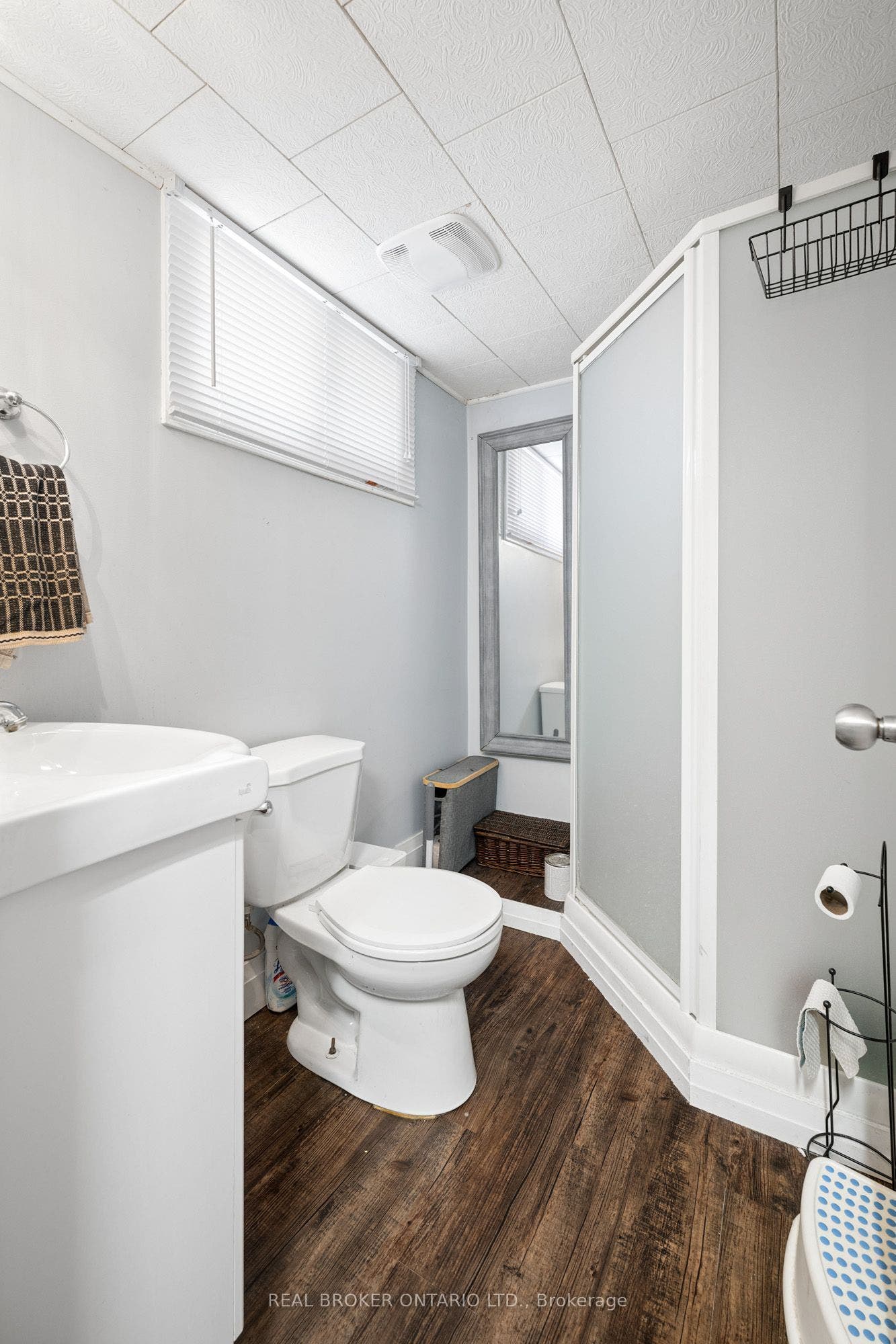69 Talbot Street, Kitchener, Waterloo ON N2M 2A8 69 Talbot Street, Kitchener, Waterloo ON N2M 2A8