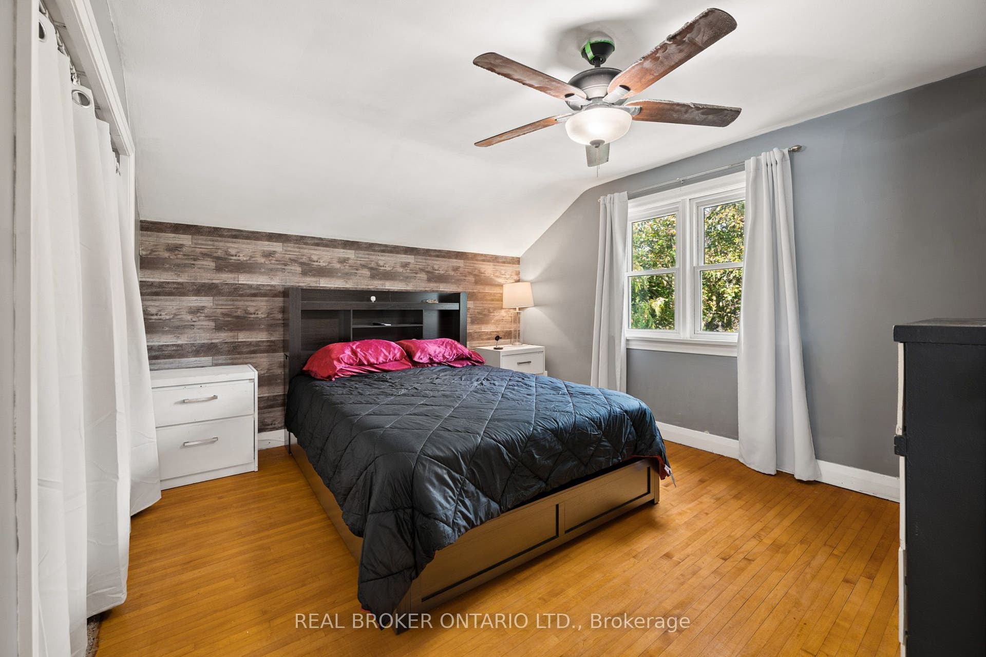 69 Talbot Street, Kitchener, Waterloo ON N2M 2A8 69 Talbot Street, Kitchener, Waterloo ON N2M 2A8