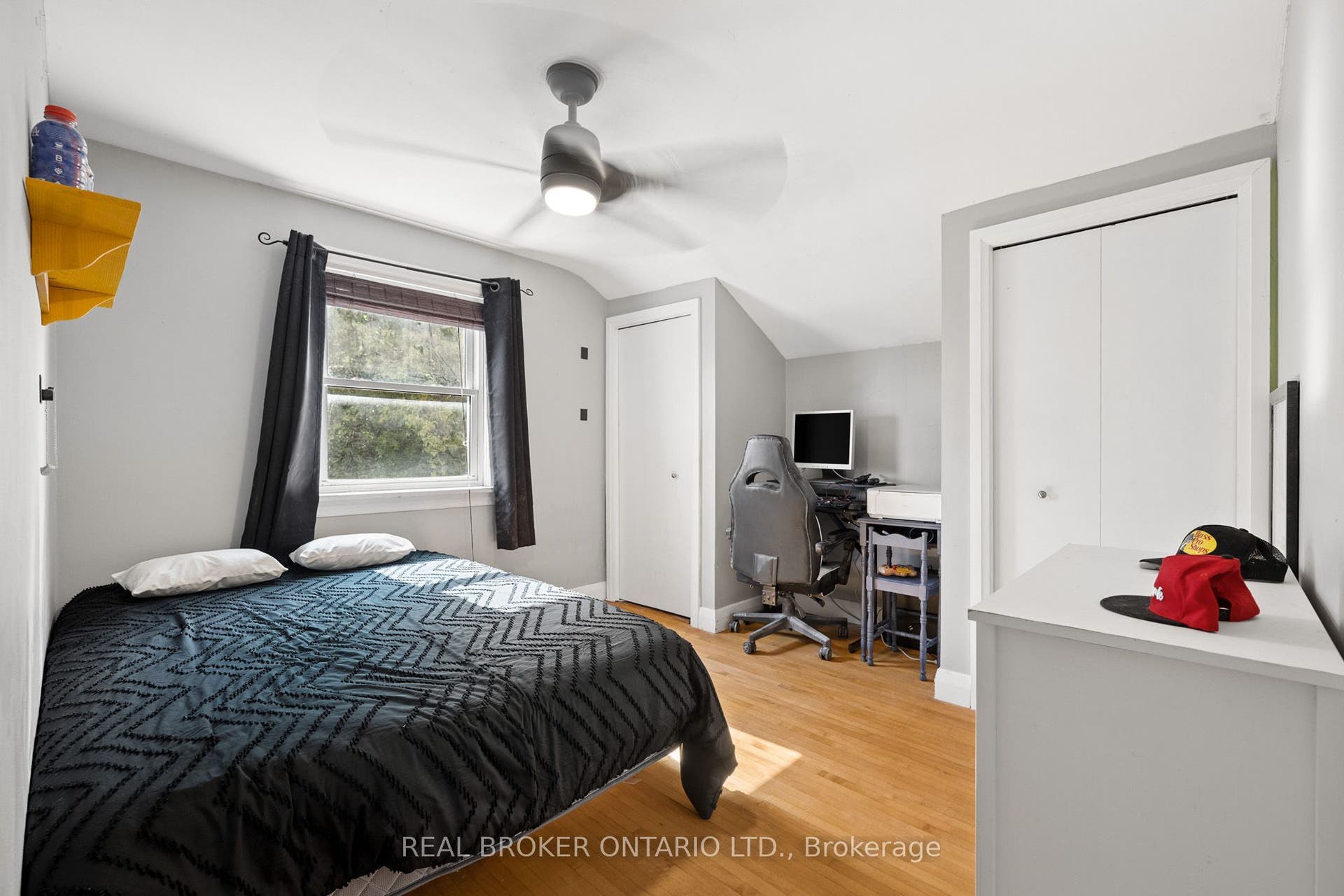 69 Talbot Street, Kitchener, Waterloo ON N2M 2A8 69 Talbot Street, Kitchener, Waterloo ON N2M 2A8