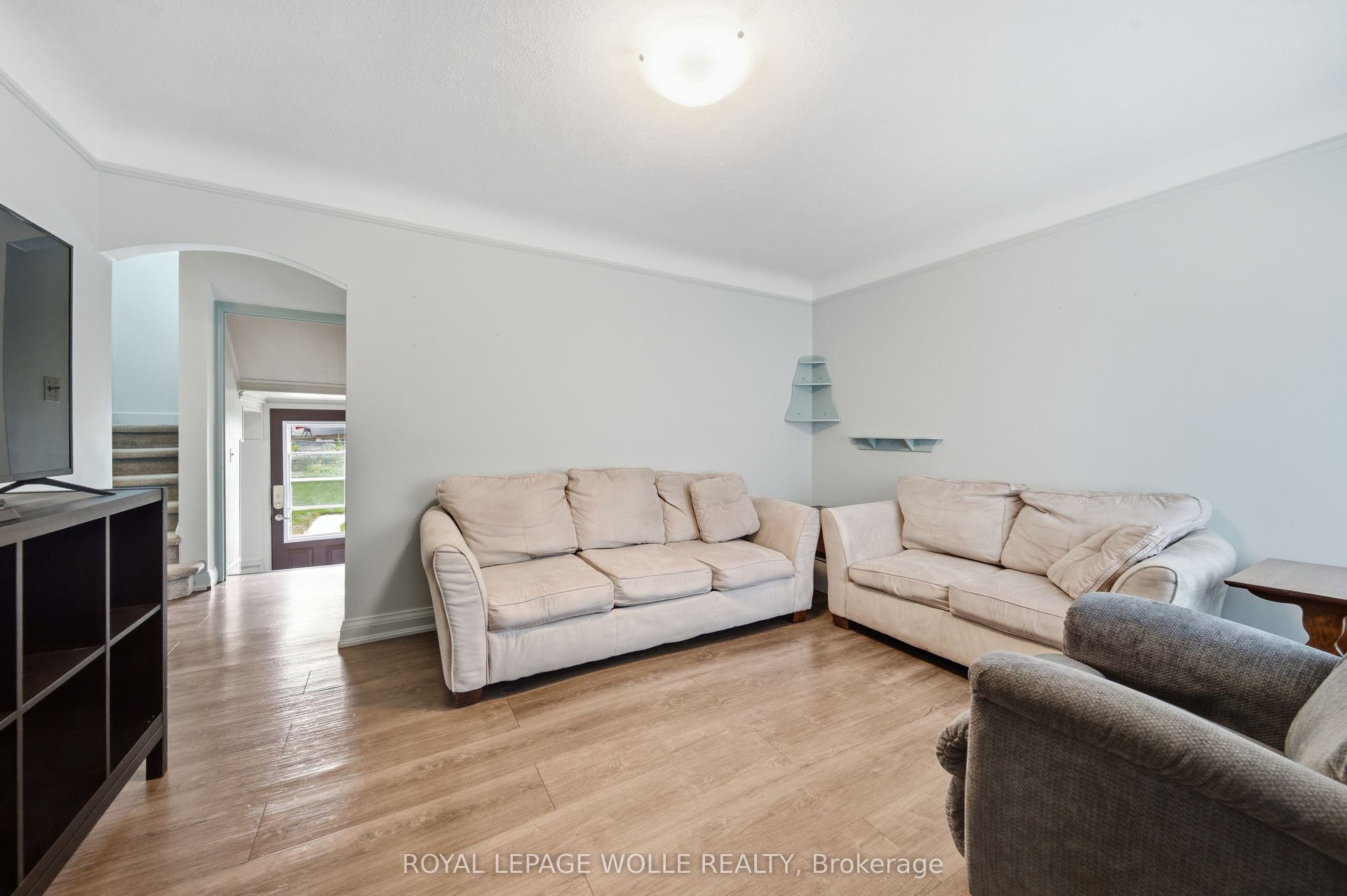 147 Glen Road, Kitchener, Waterloo ON N2M 3G3 147 Glen Road, Kitchener, Waterloo ON N2M 3G3