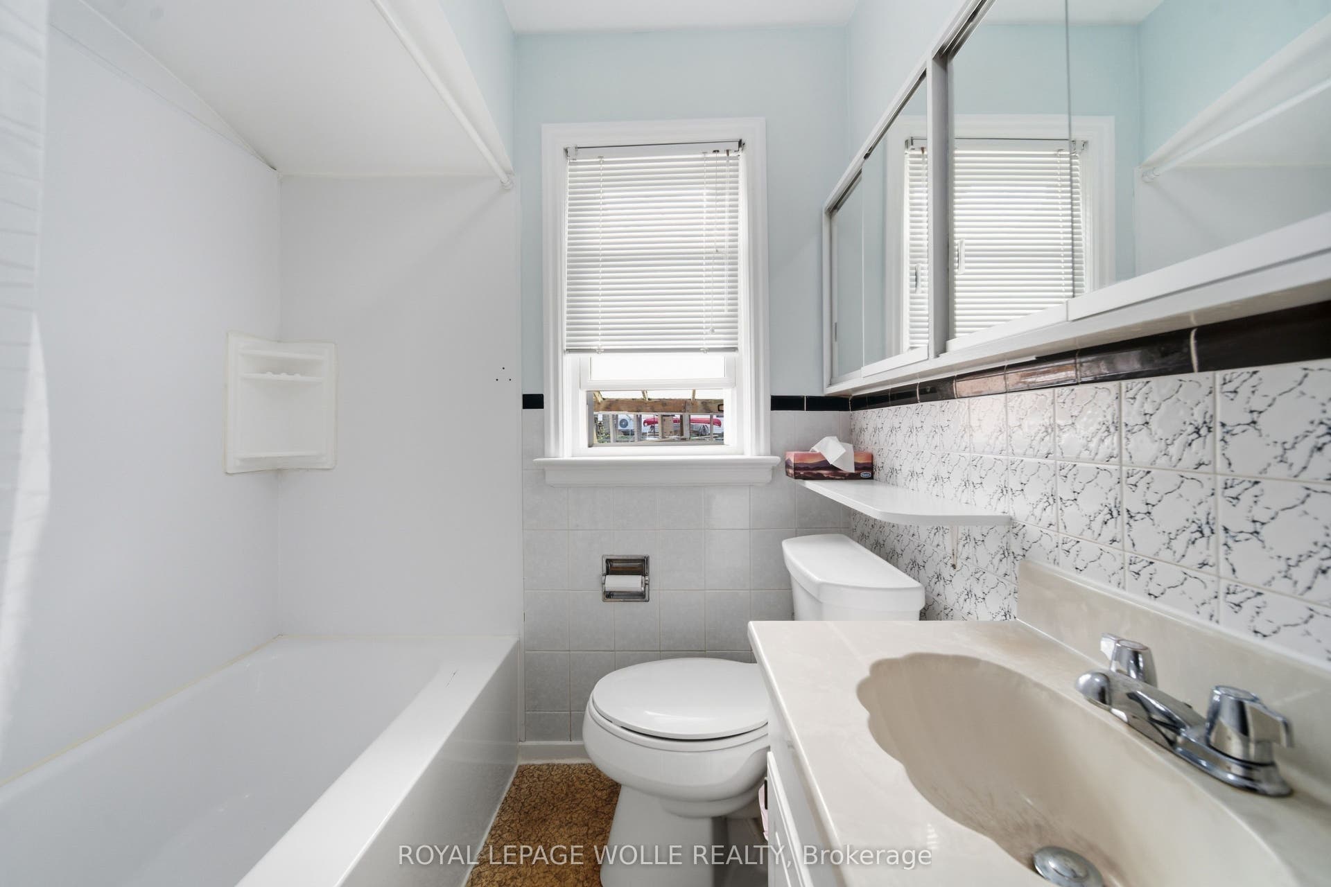 147 Glen Road, Kitchener, Waterloo ON N2M 3G3 147 Glen Road, Kitchener, Waterloo ON N2M 3G3