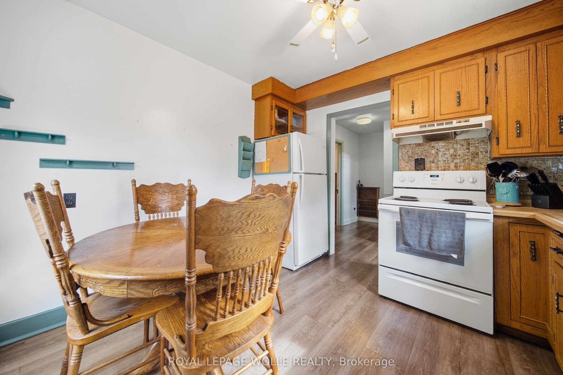 147 Glen Road, Kitchener, Waterloo ON N2M 3G3 147 Glen Road, Kitchener, Waterloo ON N2M 3G3