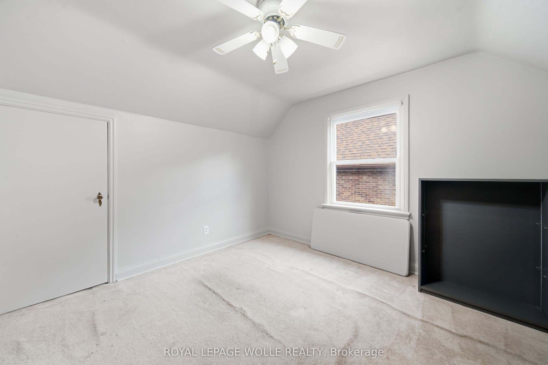 147 Glen Road, Kitchener, Waterloo ON N2M 3G3 147 Glen Road, Kitchener, Waterloo ON N2M 3G3