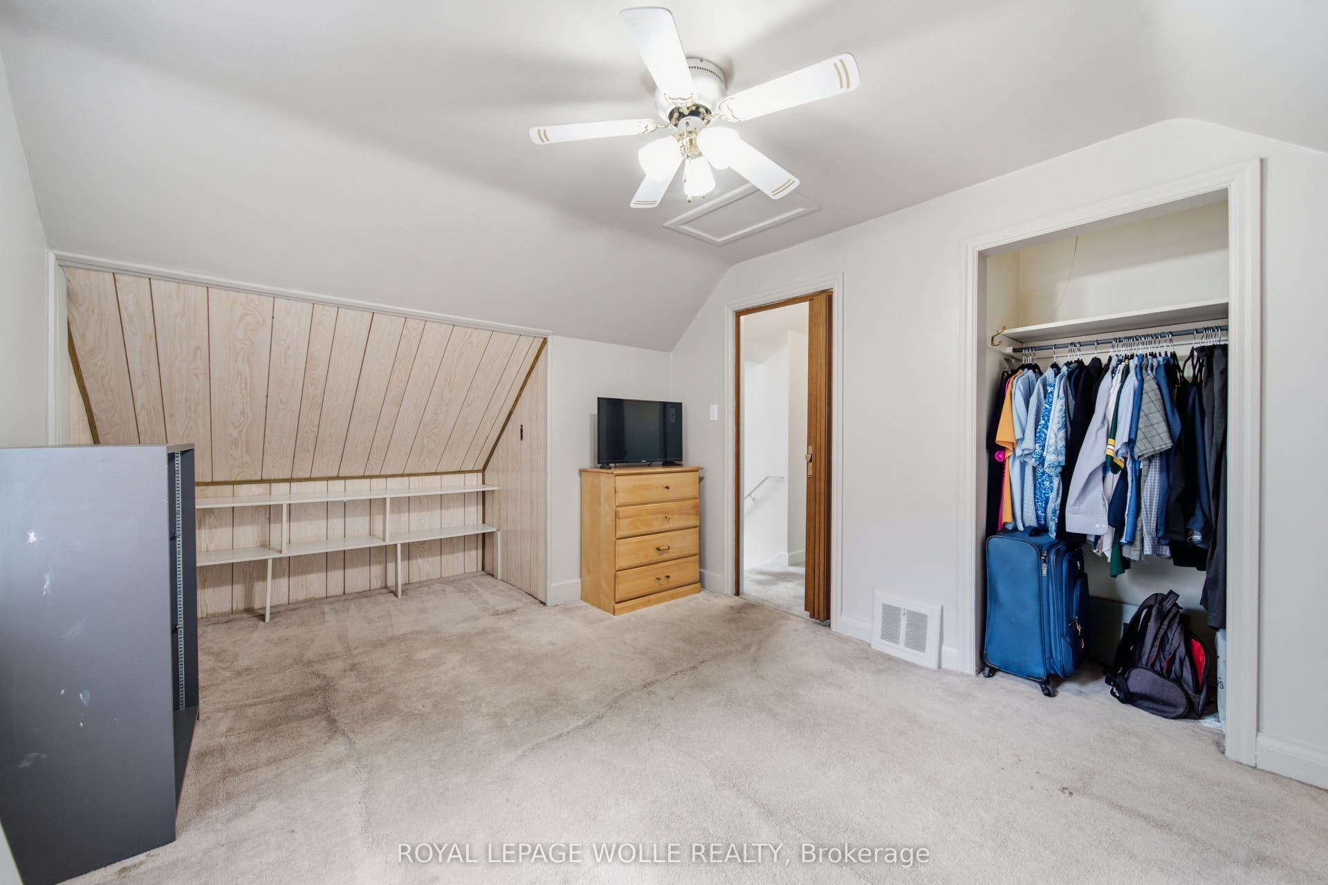147 Glen Road, Kitchener, Waterloo ON N2M 3G3 147 Glen Road, Kitchener, Waterloo ON N2M 3G3
