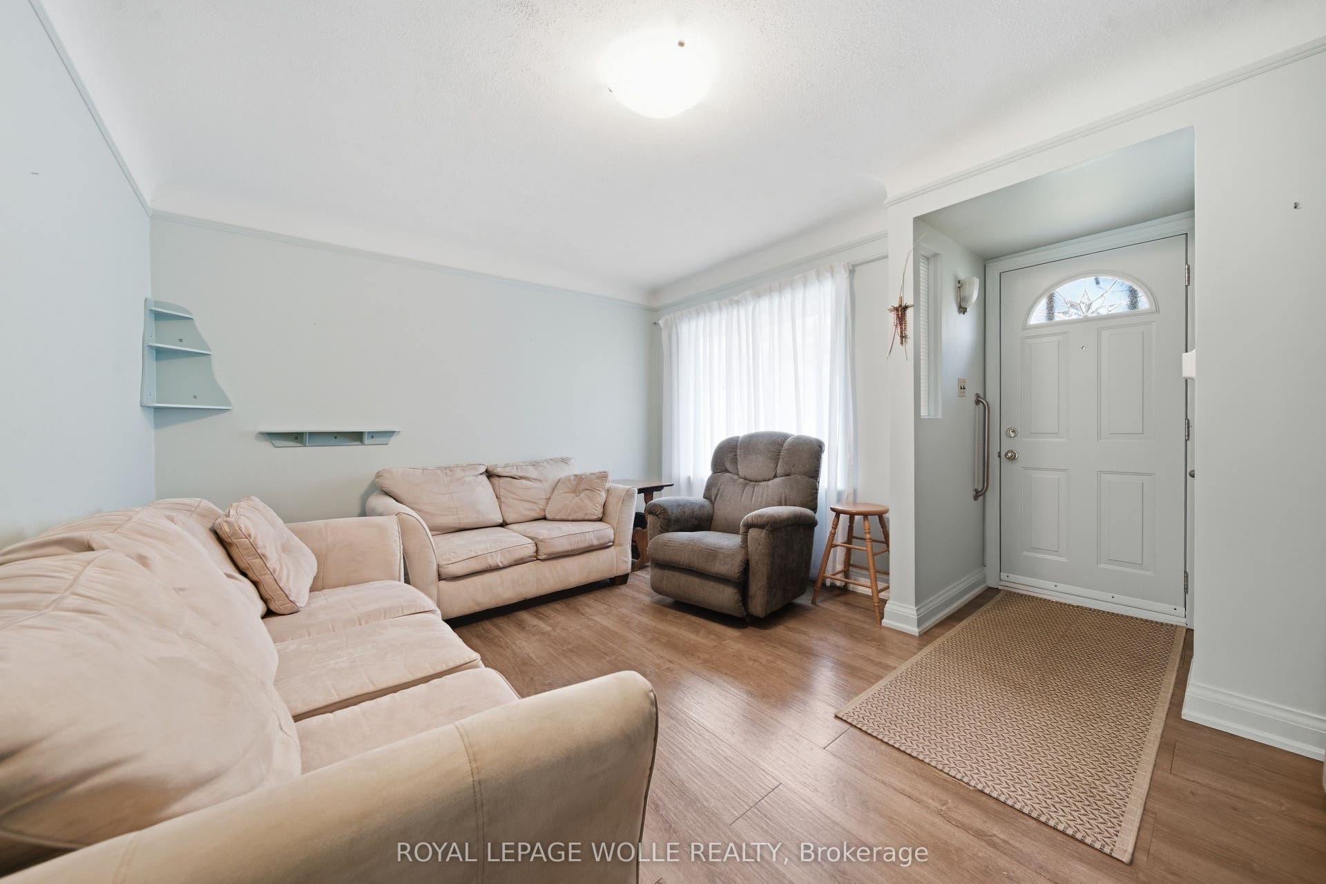 147 Glen Road, Kitchener, Waterloo ON N2M 3G3 147 Glen Road, Kitchener, Waterloo ON N2M 3G3