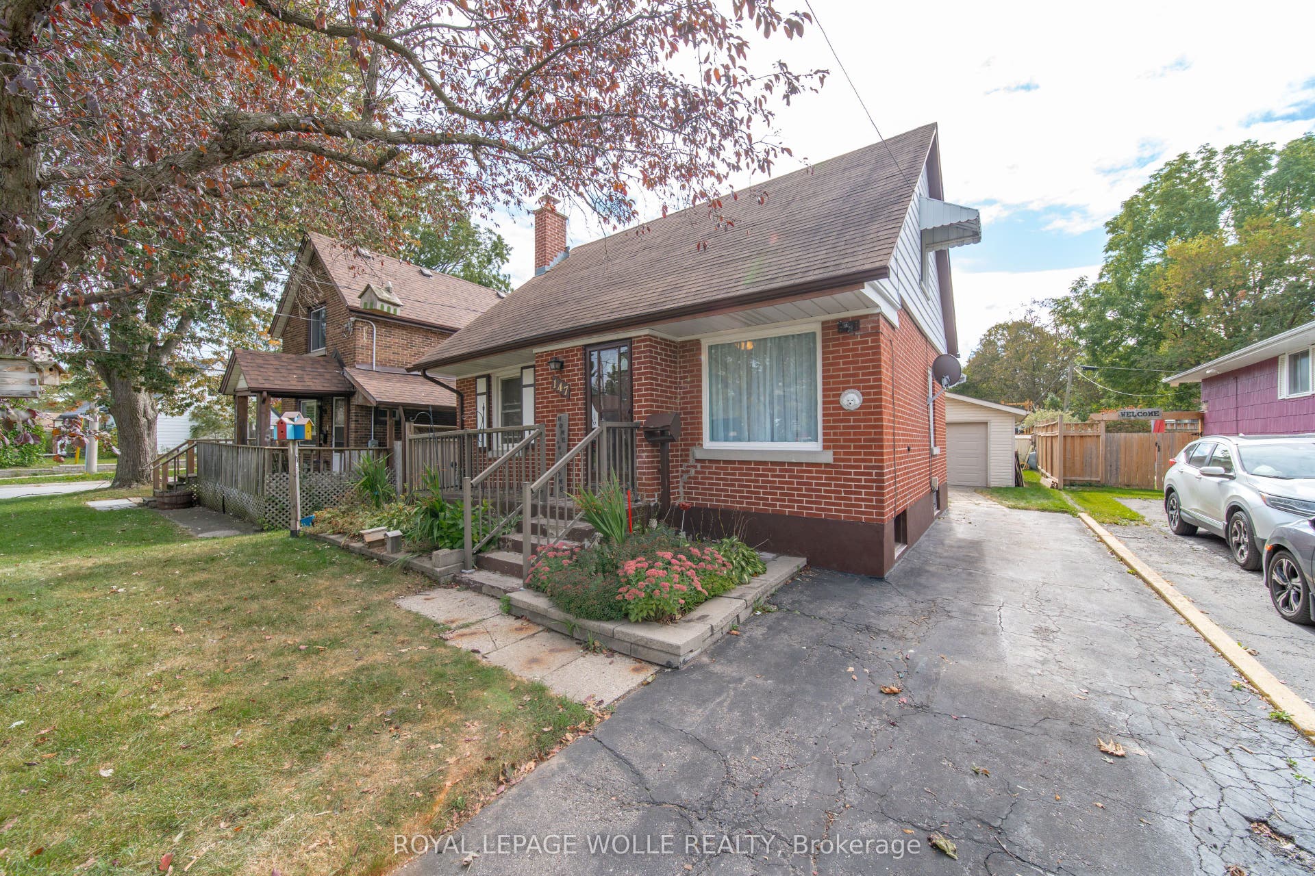 147 Glen Road, Kitchener, Waterloo ON N2M 3G3 147 Glen Road, Kitchener, Waterloo ON N2M 3G3