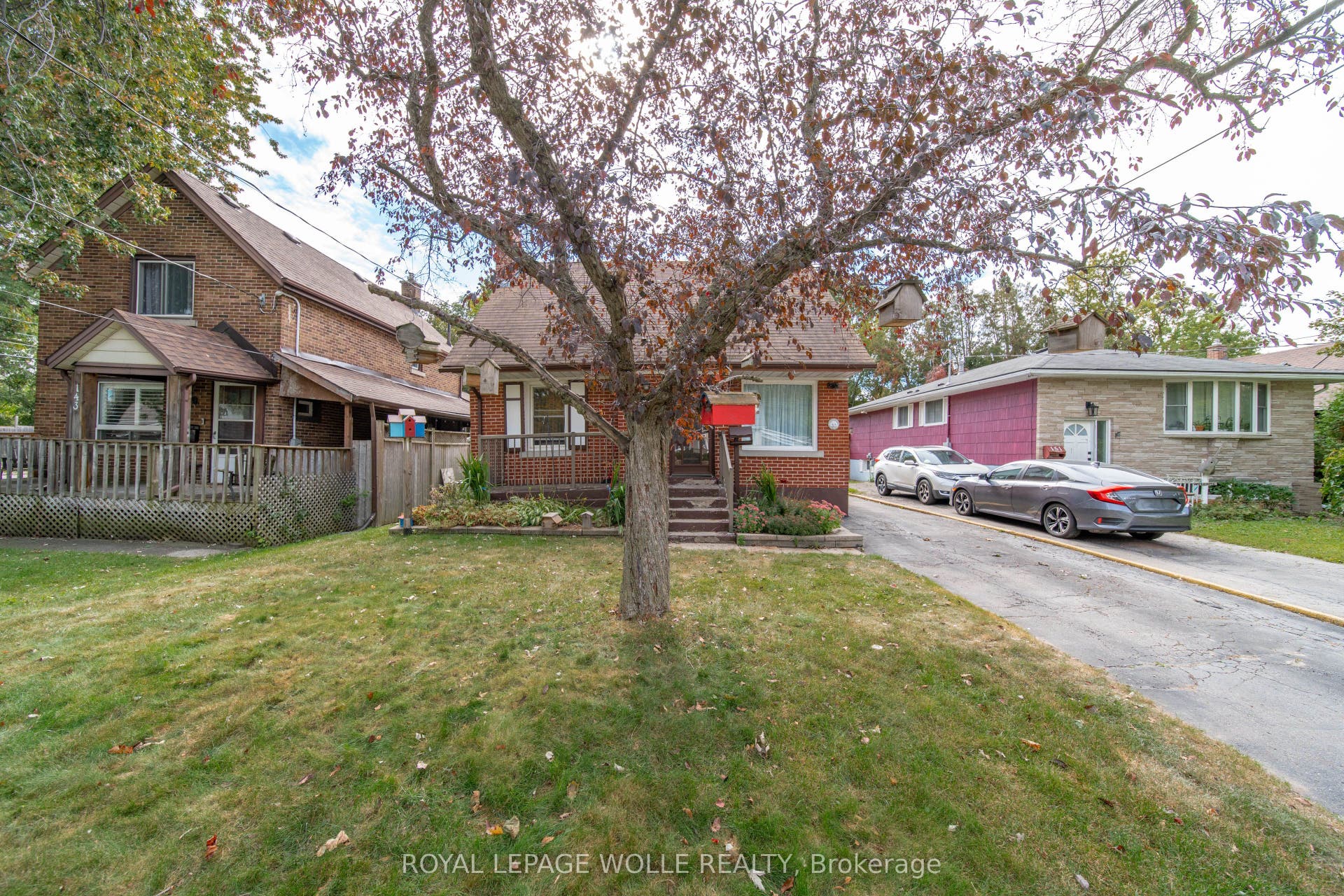 147 Glen Road, Kitchener, Waterloo ON N2M 3G3 147 Glen Road, Kitchener, Waterloo ON N2M 3G3
