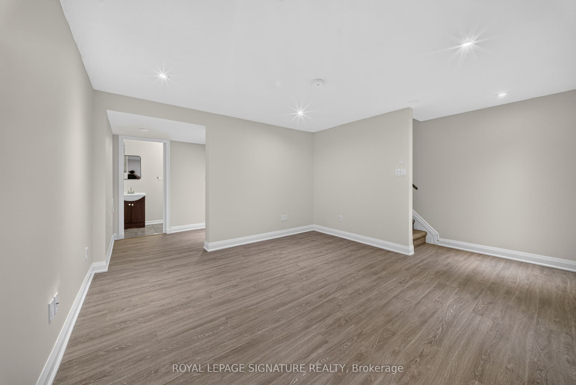180 Marksam Road, #43, Guelph, Wellington ON N1H 8G5 180 Marksam Road, #43, Guelph, Wellington ON N1H 8G5