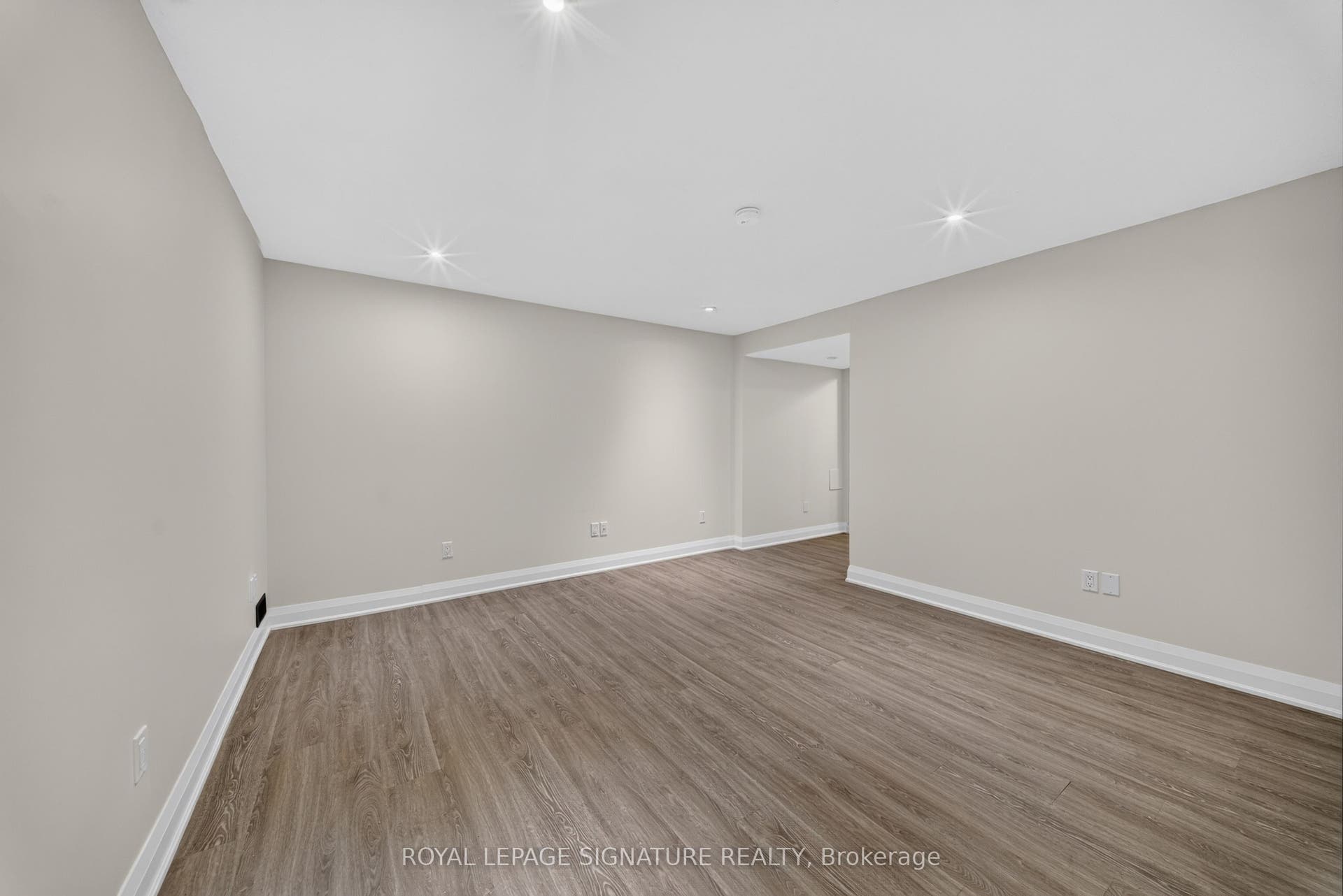 180 Marksam Road, #43, Guelph, Wellington ON N1H 8G5 180 Marksam Road, #43, Guelph, Wellington ON N1H 8G5