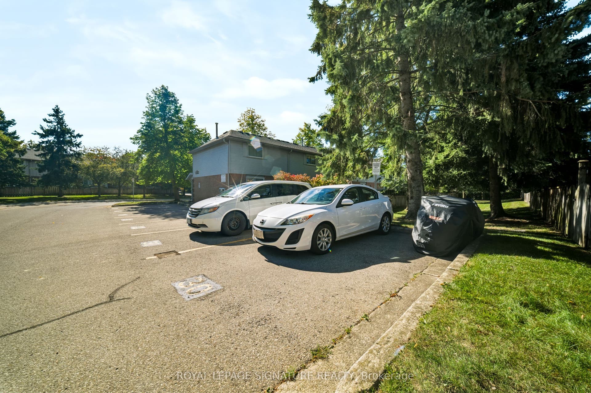 180 Marksam Road, #43, Guelph, Wellington ON N1H 8G5 180 Marksam Road, #43, Guelph, Wellington ON N1H 8G5