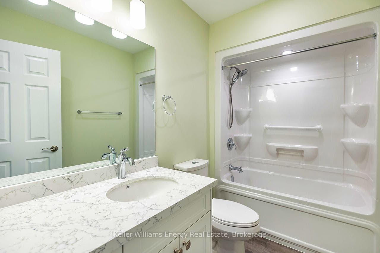 300 Croft Street, #601, Port Hope, Northumberland ON L1A 0E1