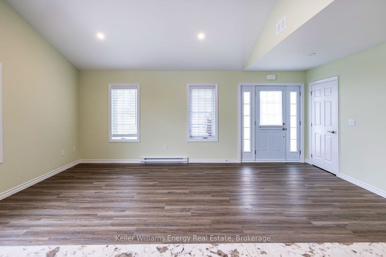 300 Croft Street, #601, Port Hope, Northumberland ON L1A 0E1