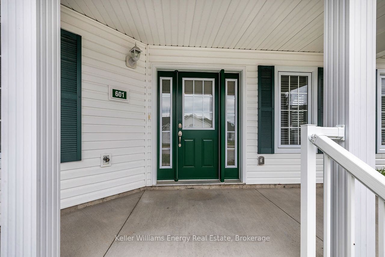 300 Croft Street, #601, Port Hope, Northumberland ON L1A 0E1