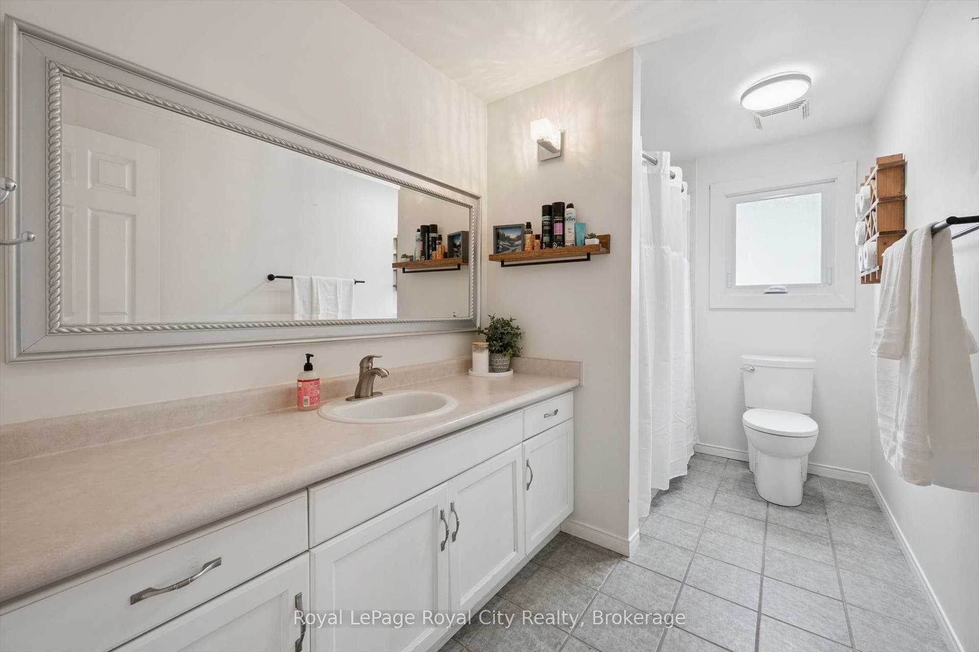38 Borland Drive, Guelph, Wellington ON N1G 5B5 38 Borland Drive, Guelph, Wellington ON N1G 5B5