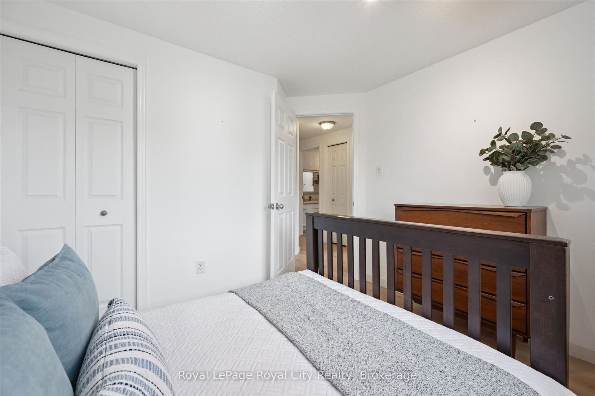 38 Borland Drive, Guelph, Wellington ON N1G 5B5 38 Borland Drive, Guelph, Wellington ON N1G 5B5