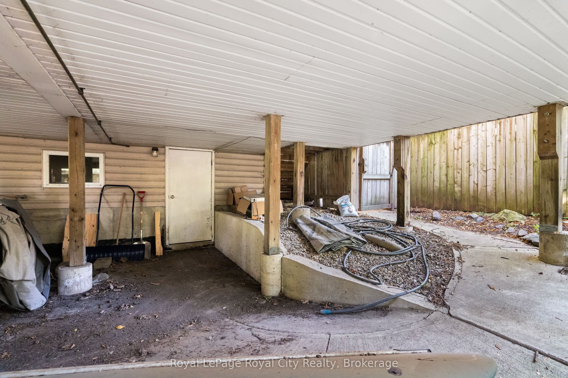 98 Waterloo Avenue, Guelph, Wellington ON N1H 3H8 Basement Access for Storage