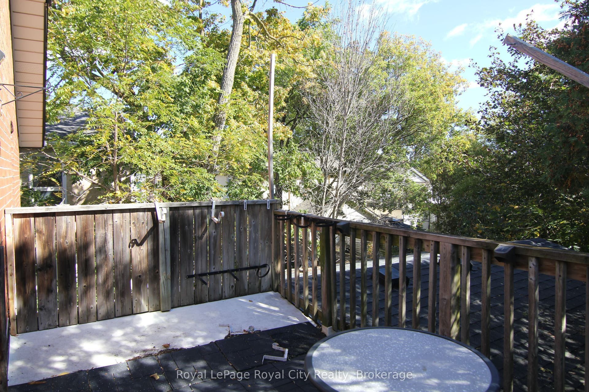 98 Waterloo Avenue, Guelph, Wellington ON N1H 3H8 Rooftop Balcony- Upper Unit