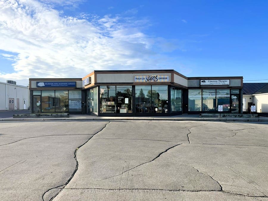Property photo for 675 Arlington Place, #Unit 4, Kingston, Frontenac ON