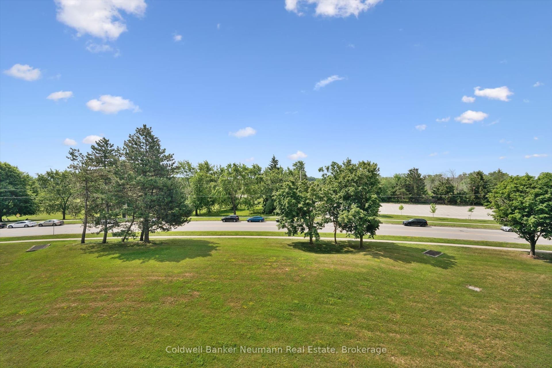 93 Westwood Road, #405, Guelph, Wellington ON N1H 7J7 93 Westwood Road, #405, Guelph, Wellington ON N1H 7J7