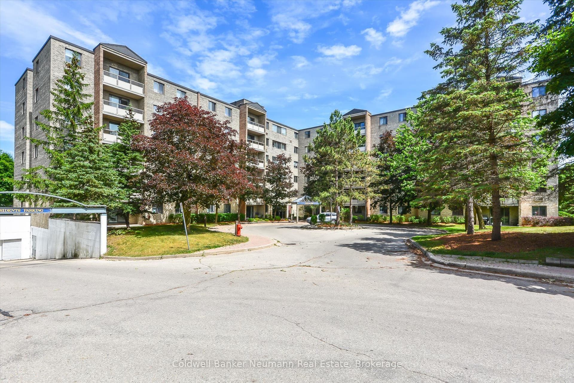 93 Westwood Road, #405, Guelph, Wellington ON N1H 7J7 93 Westwood Road, #405, Guelph, Wellington ON N1H 7J7