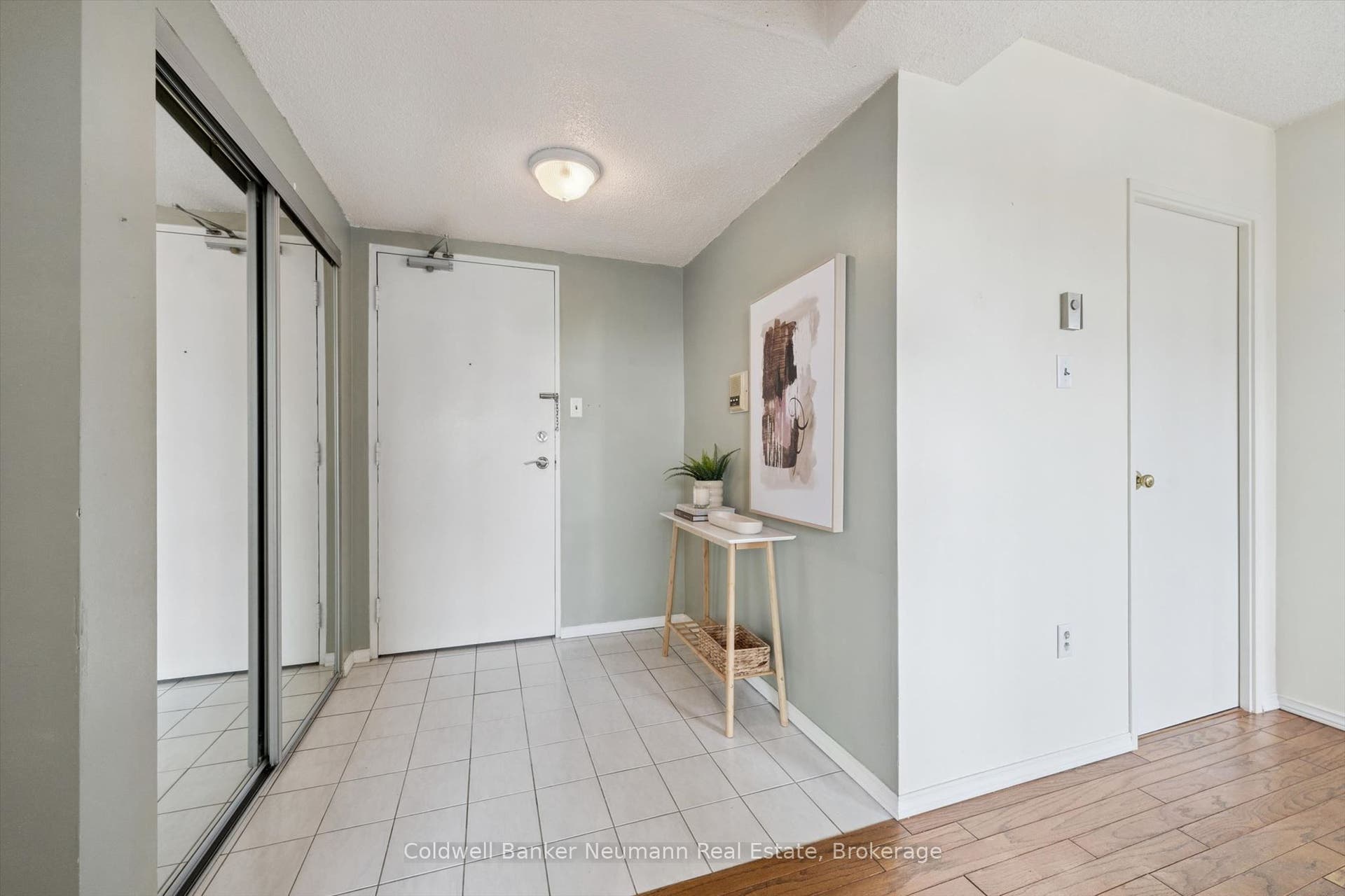 93 Westwood Road, #405, Guelph, Wellington ON N1H 7J7 93 Westwood Road, #405, Guelph, Wellington ON N1H 7J7