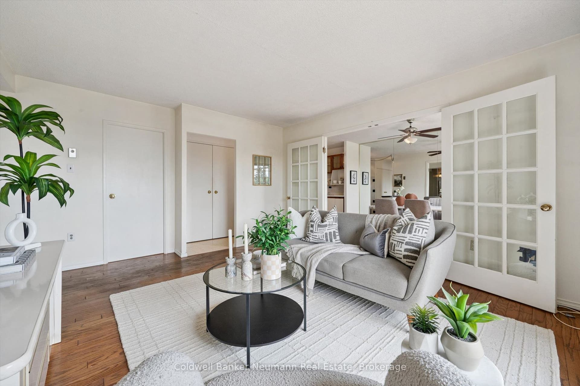 93 Westwood Road, #405, Guelph, Wellington ON N1H 7J7 93 Westwood Road, #405, Guelph, Wellington ON N1H 7J7