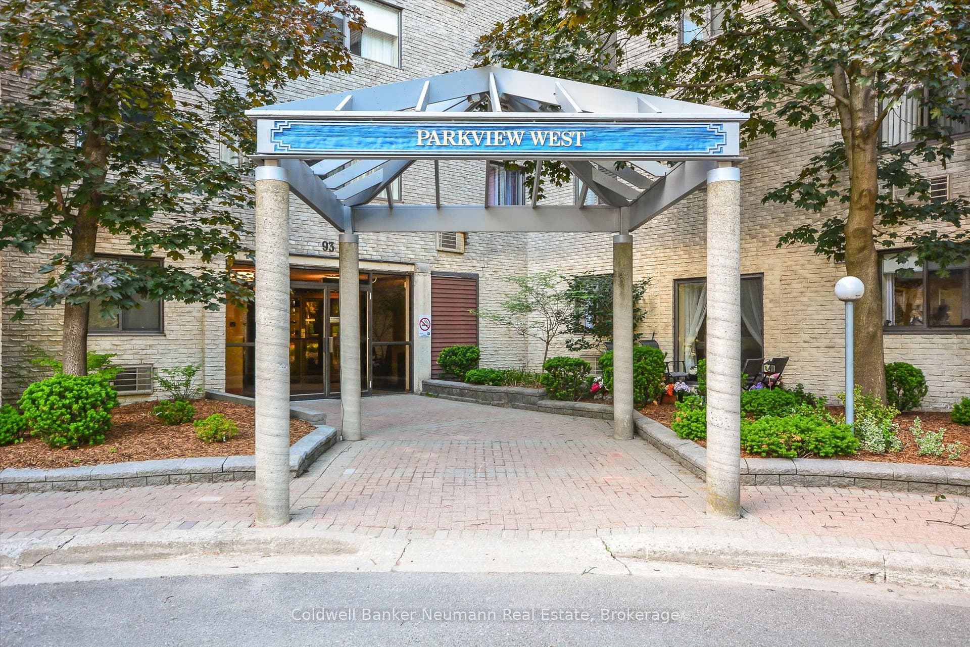 93 Westwood Road, #405, Guelph, Wellington ON N1H 7J7 93 Westwood Road, #405, Guelph, Wellington ON N1H 7J7