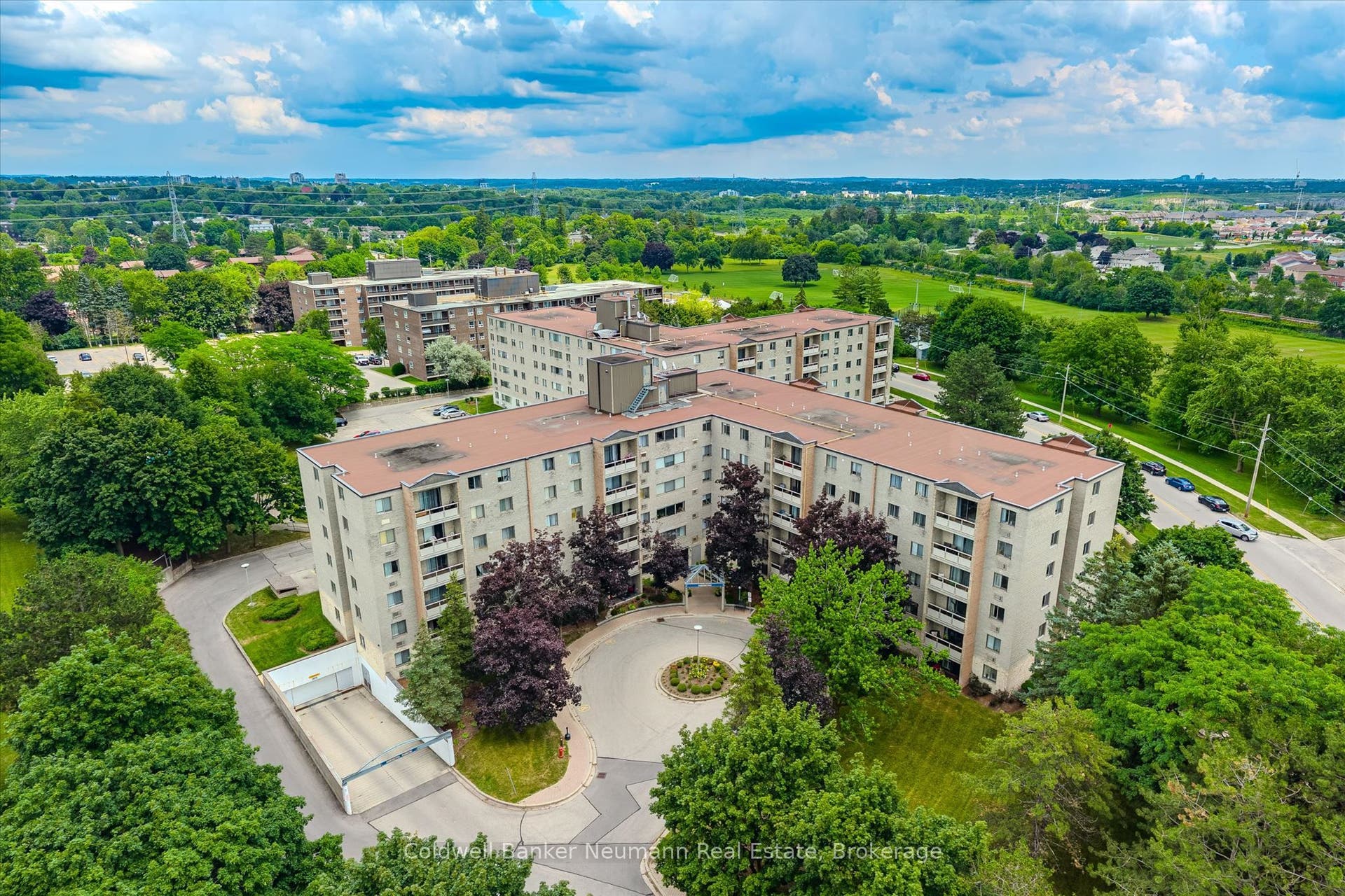 93 Westwood Road, #405, Guelph, Wellington ON N1H 7J7 93 Westwood Road, #405, Guelph, Wellington ON N1H 7J7