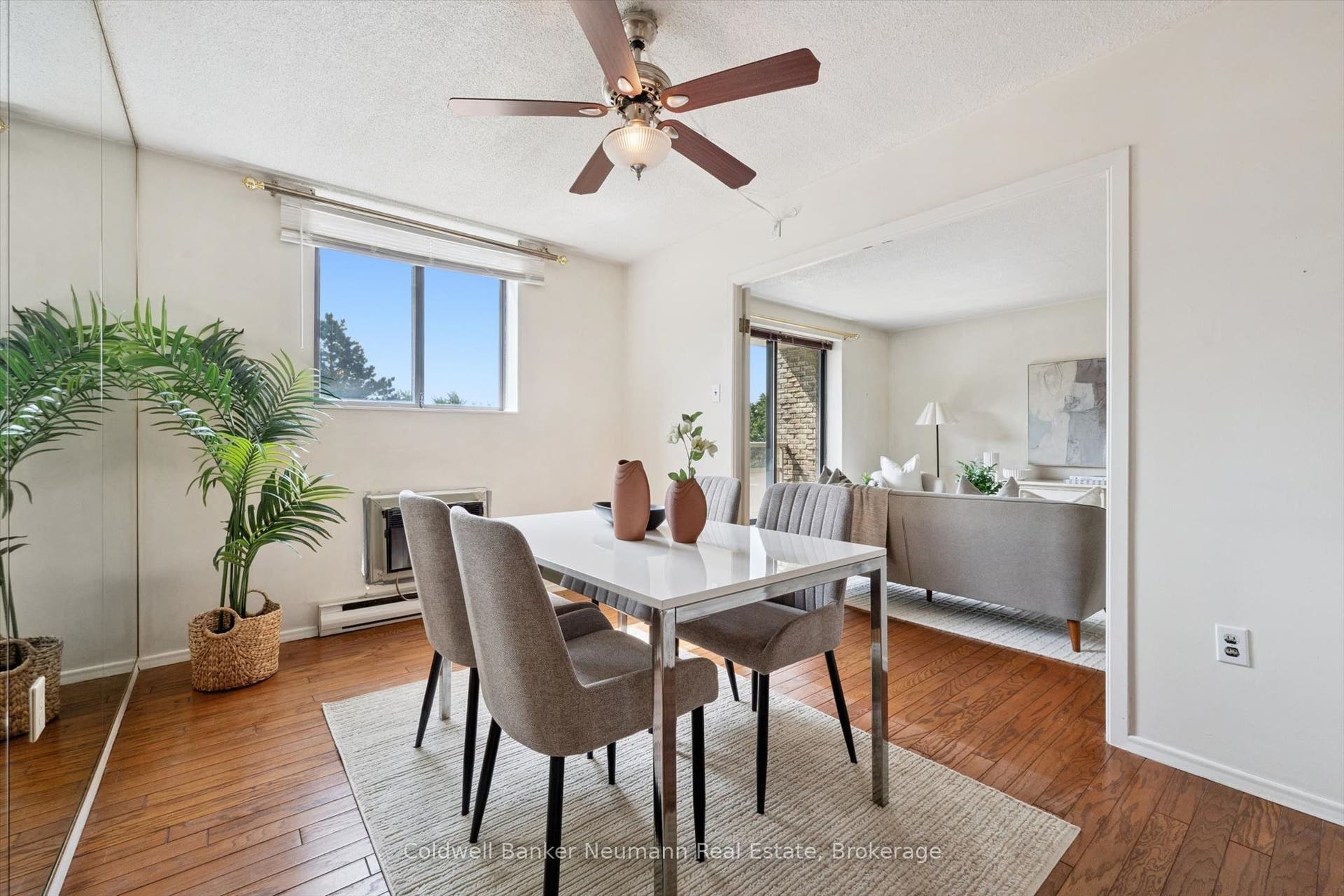 93 Westwood Road, #405, Guelph, Wellington ON N1H 7J7 93 Westwood Road, #405, Guelph, Wellington ON N1H 7J7