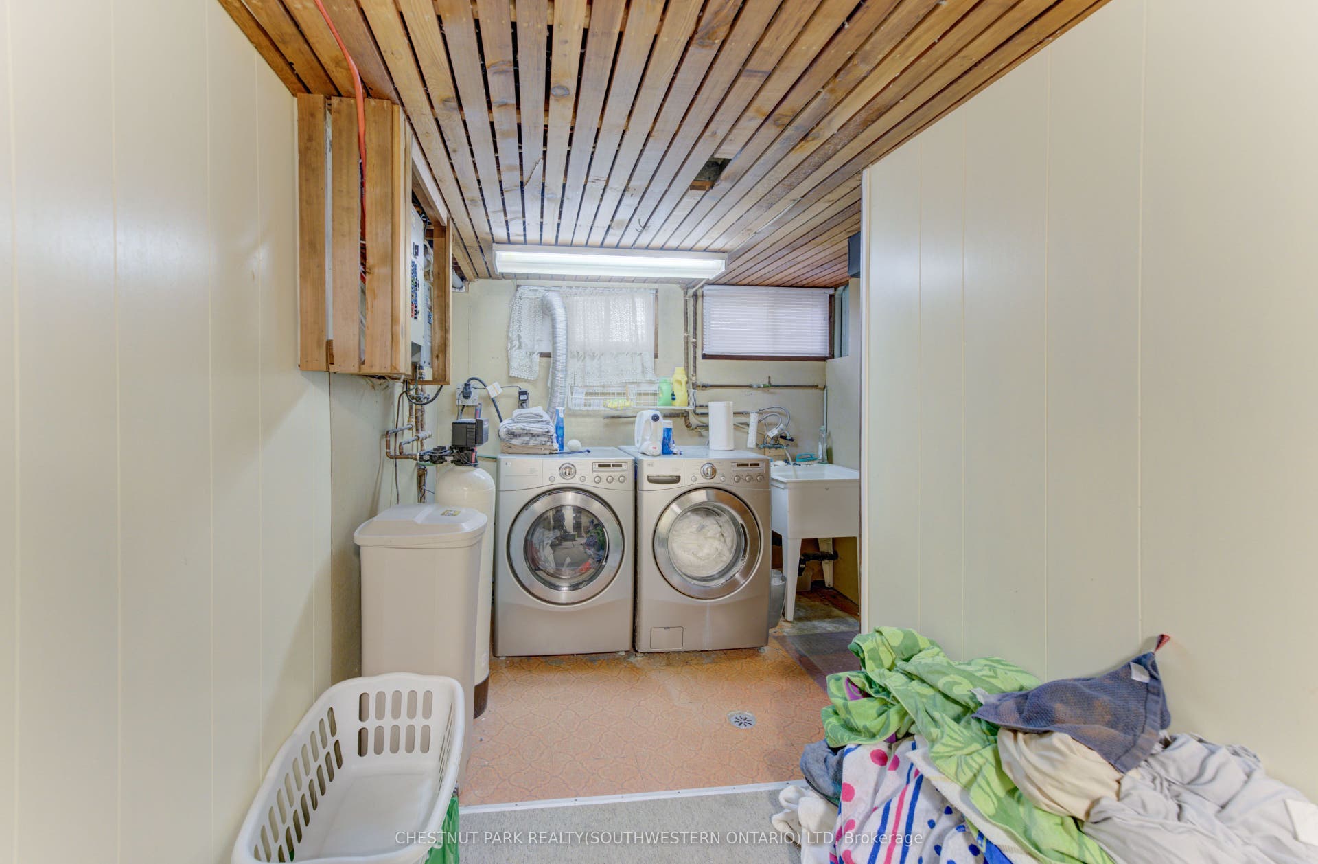 133 Cornell Avenue, Kitchener, Waterloo ON N2G 3E5 133 Cornell Avenue, Kitchener, Waterloo ON N2G 3E5