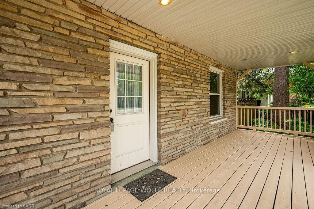 275 Main Street, #Upper, Cambridge, Waterloo ON N1R 1X8