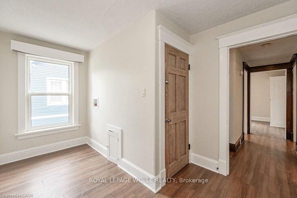 275 Main Street, #Upper, Cambridge, Waterloo ON N1R 1X8