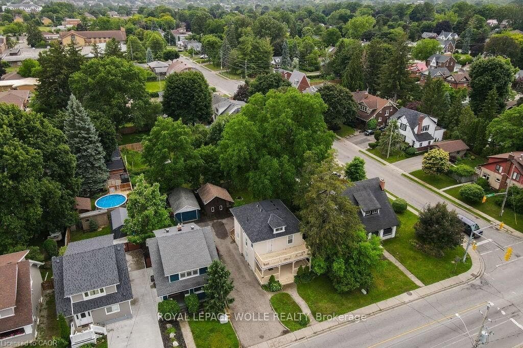 275 Main Street, #Upper, Cambridge, Waterloo ON N1R 1X8