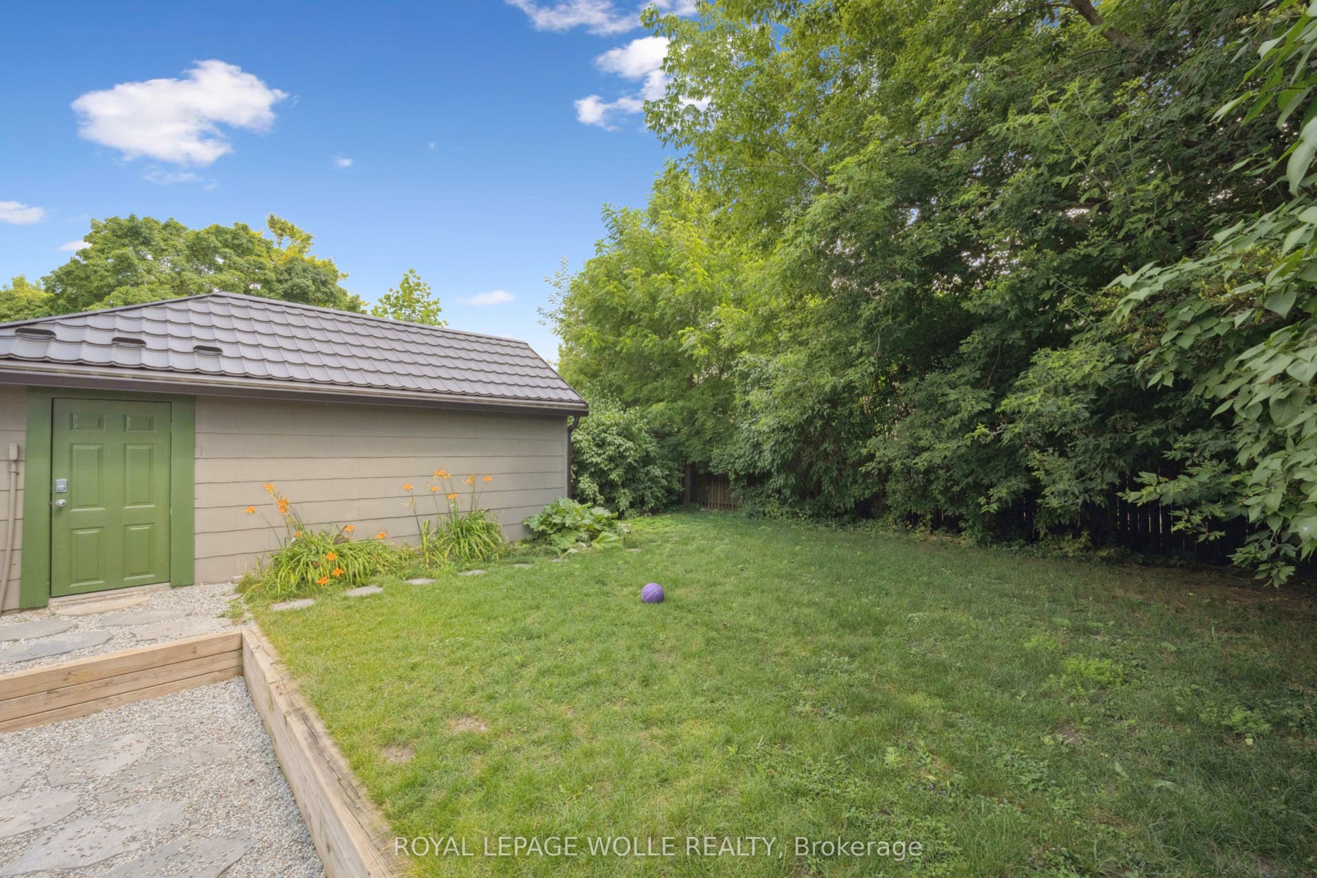 249 Blucher Street, #Lower, Kitchener, Waterloo ON N2H 5V6 Backyard